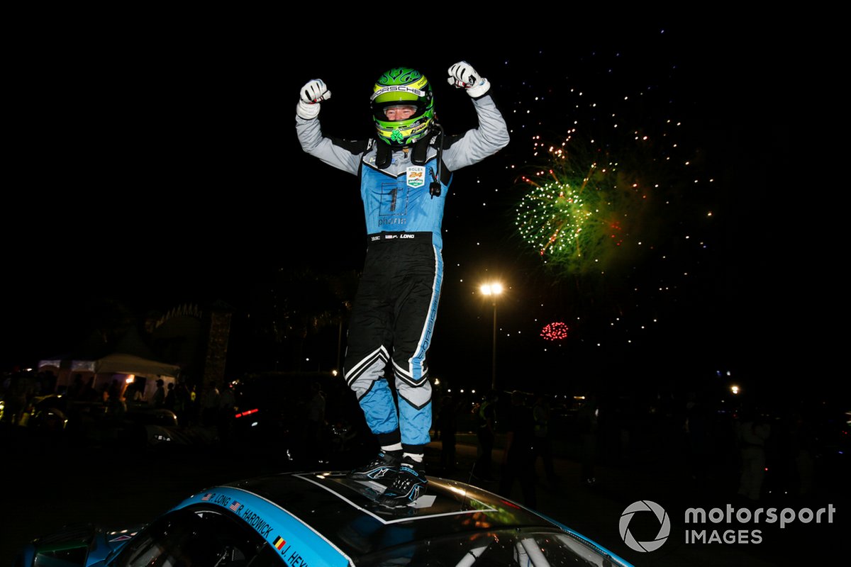 #16 Wright Motorsports Porsche 911 GT3 R, GTD: Patrick Long