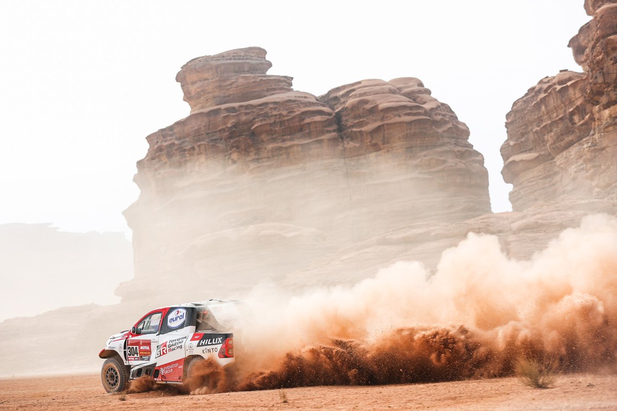 #304 Toyota Gazoo Racing: Giniel De Villiers, Alex Haro