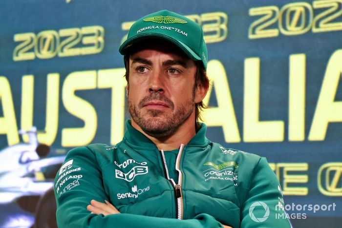 Fernando Alonso, Aston Martin F1 Team, en rueda de prensa