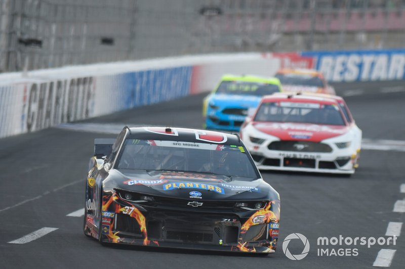 Chris Buescher, JTG Daugherty Racing, Chevrolet Camaro Kroger Thrill of the Grill, Ryan Blaney, Team Penske, Ford Mustang DEX Imaging