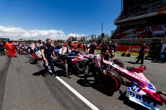 Lance Stroll, Racing Point RP19, arrives on the grid
