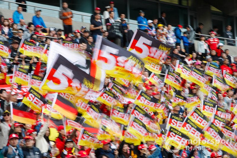Crowd support for Sebastian Vettel, FerrariCrowd support for Sebastian Vettel, Ferrari