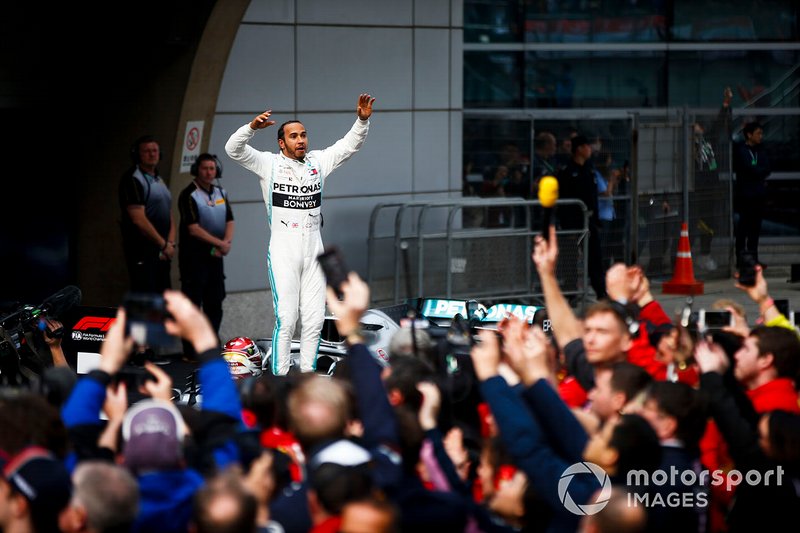 Lewis Hamilton, Mercedes AMG F1 celebra la victoria en Parc Ferme