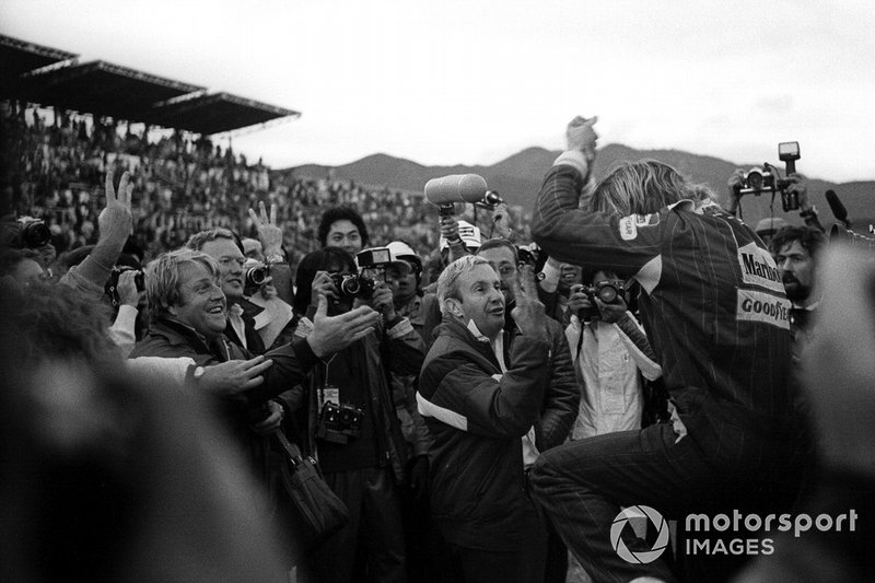 Teddy Mayer, McLaren Team Manager, James Hunt, McLaren