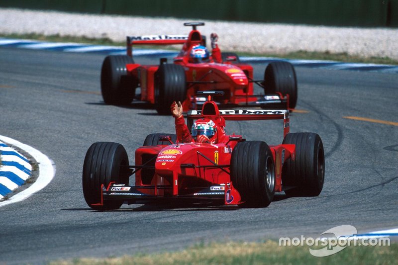 Eddie Irvine, Ferrari e MIka Salo, Ferrari