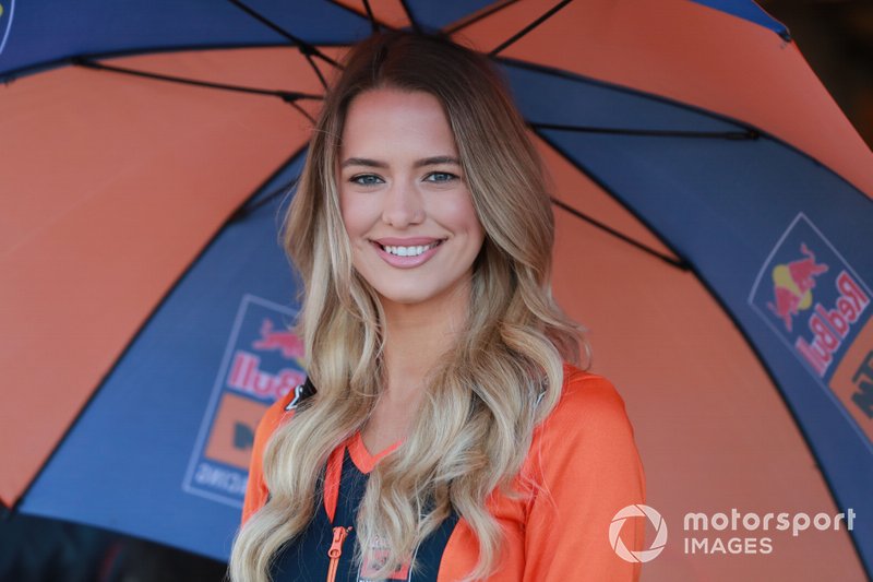 Grid girl