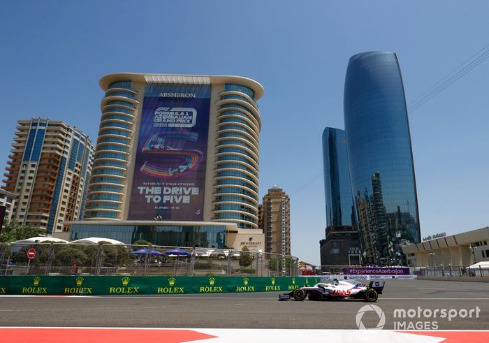 Mick Schumacher, Haas VF-21