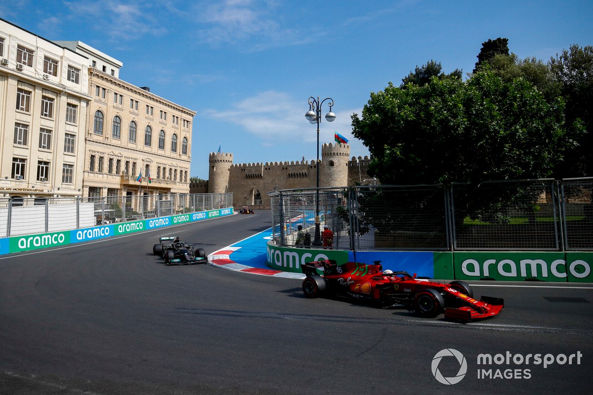 Charles Leclerc, Ferrari SF21, Lewis Hamilton, Mercedes W12