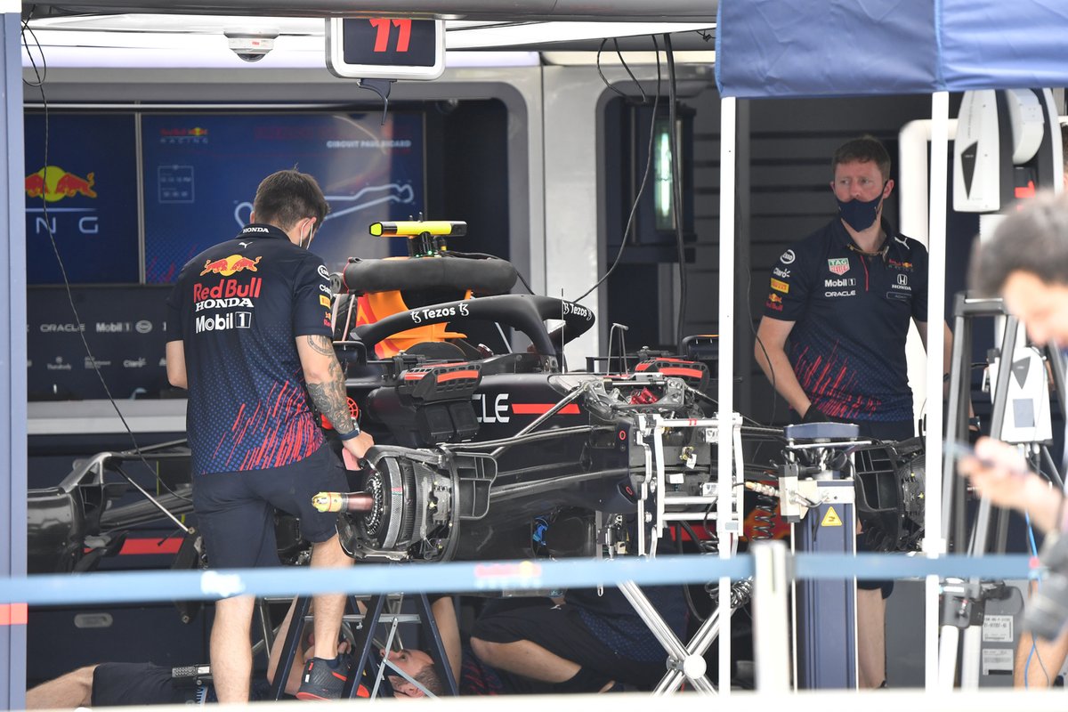 Red Bull Racing RB16B front detail