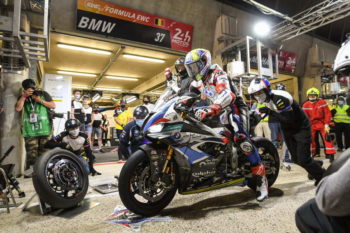 #37 BMW Motorrad: Markus Reiterberger, Illya Mykhalchyk, Javier Fores