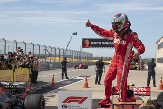 Kimi Raikkonen, Ferrari celebrates in parc ferme
