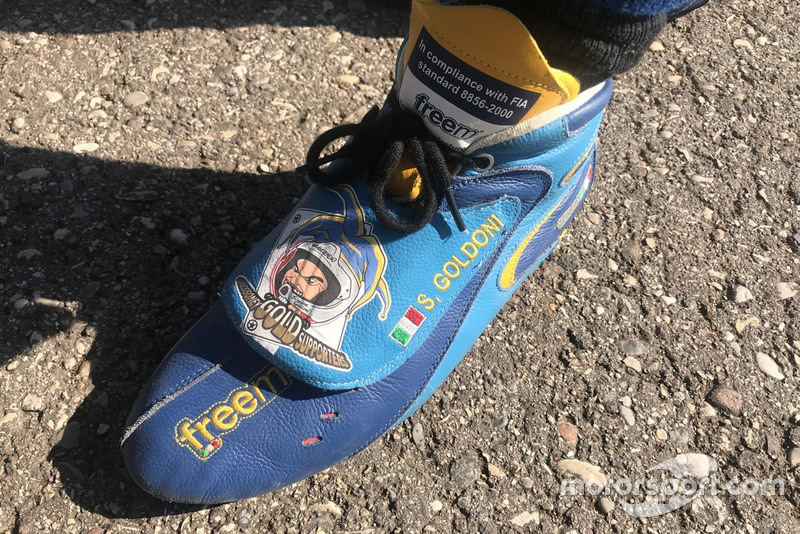 La scarpa personalizzata di Simone Goldoni