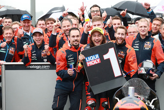 Yarış galibi Can Öncü, Red Bull KTM Ajo