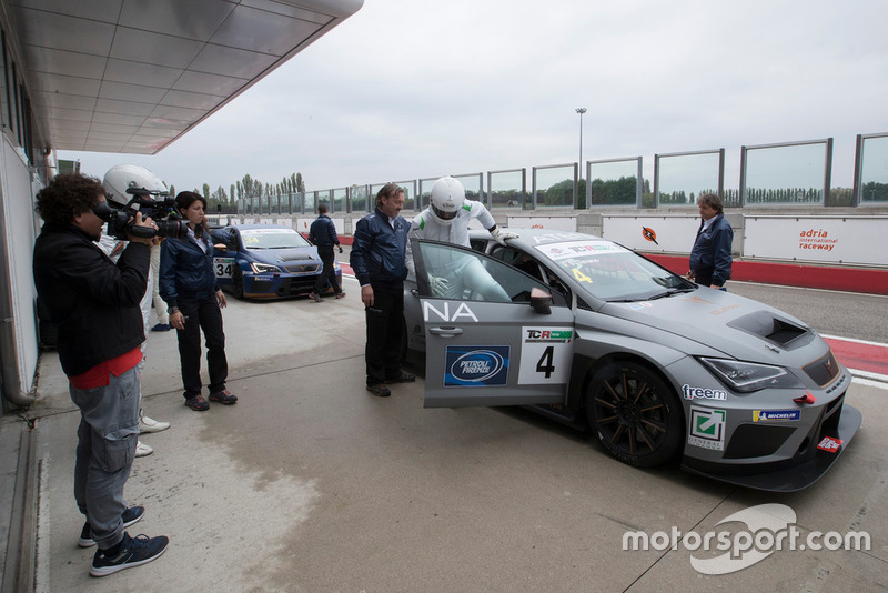 Le Cupra Leon TCR SEQ di Matteo Greco e Salvatore Tavano