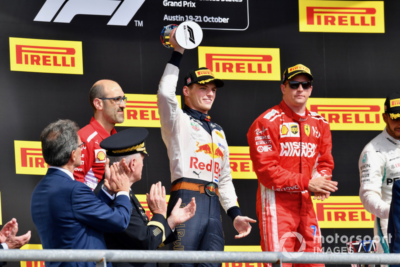Podyum: Carlo Santi, Ferrari Yarış Mühendisi, 2.Max Verstappen, Red Bull Racing, Yarış galibi Kimi Raikkonen, Ferrari, 3. Lewis Hamilton, Mercedes AMG F1