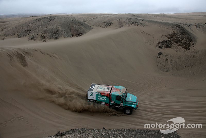 #513 Team De Rooy Iveco: Maurik van den Heuvel, Martijn van Rooij, Peter Kuijpers  