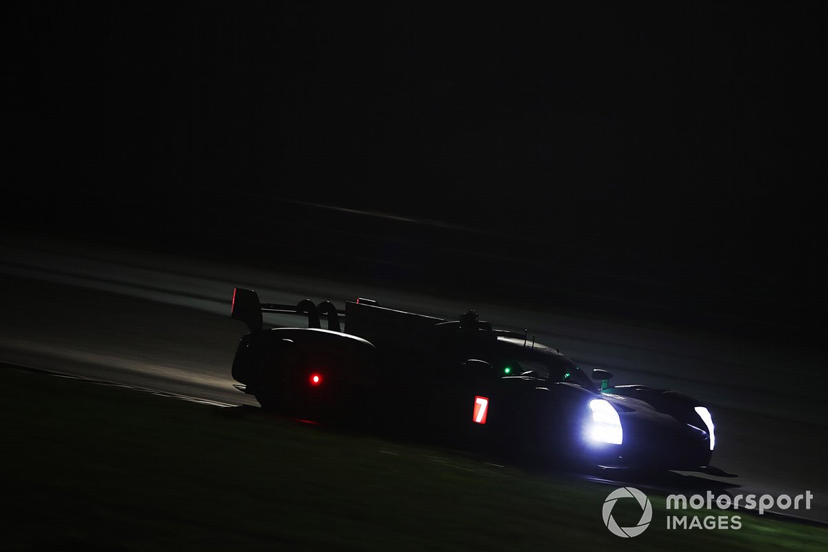 #7 Toyota Gazoo Racing Toyota GR010 - Hybrid Hypercar, Mike Conway, Kamui Kobayashi, José María López