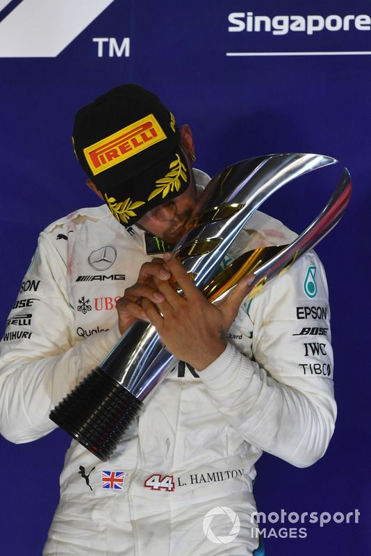 Podio:  ganador de la carrera Lewis Hamilton, Mercedes AMG F1