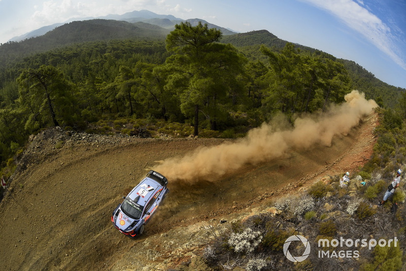 Thierry Neuville, Nicolas Gilsoul, Hyundai Motorsport Hyundai i20 Coupe WRC