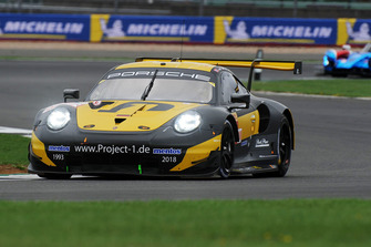 #56 Team Project 1 Porsche 911 RSR: Jorg Bergmeister, Patrick Lindsey, Egidio Perfetti
