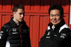 Stoffel Vandoorne, pilote d'essais et de réserve McLaren avec Yasuhisa Arai, Honda