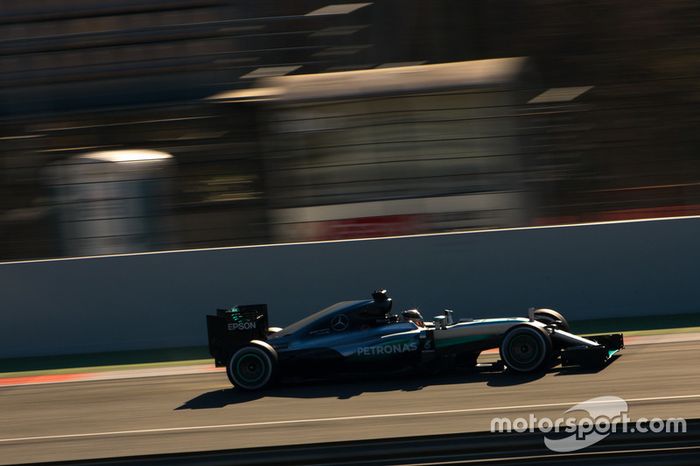 Lewis Hamilton, Mercedes AMG F1 W07 Hybrid