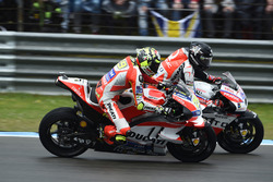 Andrea Iannone, Ducati Team, et Scott Redding, Pramac Racing