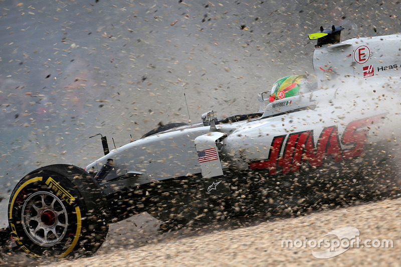 Esteban Gutierrez, Haas F1 Team VF-16 sort de la piste