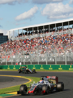 Romain Grosjean, Haas F1 Team VF-16