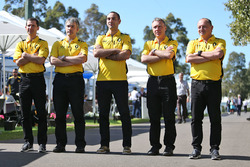 Remi Taffin, Nick Chester, Cyril Abiteboul, Bob Bell en Frederic Vasseur, Renault Sport F1 Team