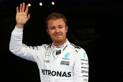 Nico Rosberg, Mercedes AMG F1 celebrates in qualifying parc ferme