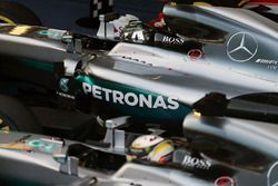 Ganador Nico Rosberg, de Mercedes AMG F1 Team, segundo lugar Lewis Hamilton, Mercedes AMG F1 Team en