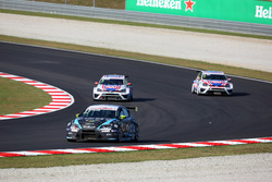 Dusan Borkovic, Seat Leon, B3 Racing Team Hungary, Davit Kajaia, Volkswagen Golf GTI TCR Liqui Moly