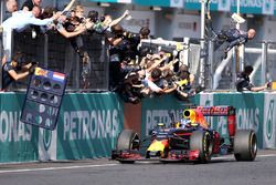 Le vainqueur Daniel Ricciardo, Red Bull Racing