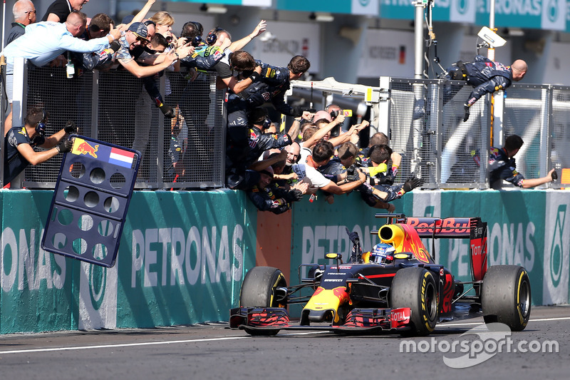 Victoria en Malasia 2016 de Daniel Ricciardo, Red Bull Racing