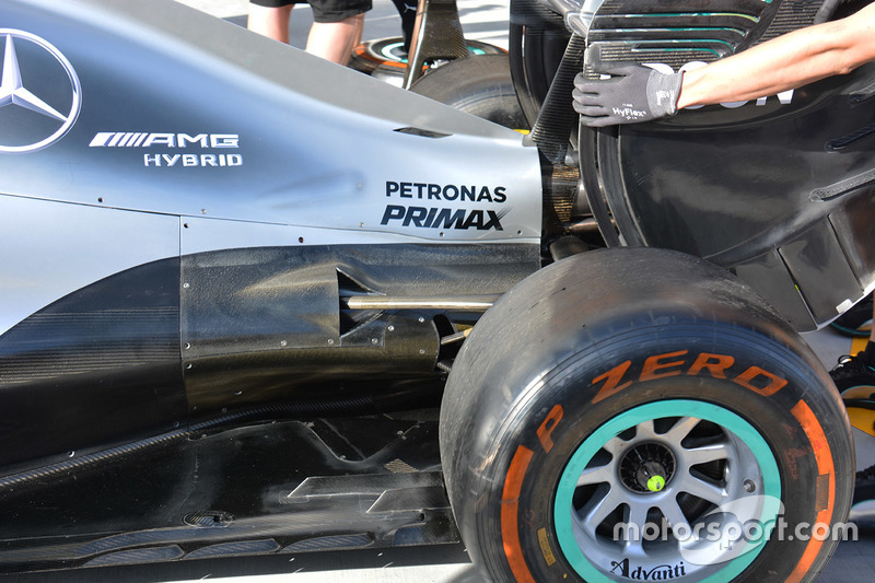 Mercedes AMG F1 W07 Hybrid rear detail