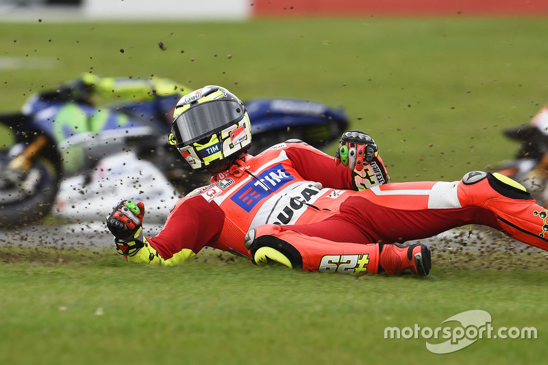 Andrea Iannone, Ducati Team crash