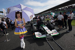 Grid girl of Kazuki Nakajima, Team Tom's