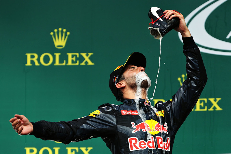 Podium: Daniel Ricciardo, Red Bull Racing celebrates his second position drinking champagne from his race boot