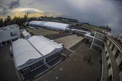 Preparazione dell'autodromo Hermanos Rodríguez