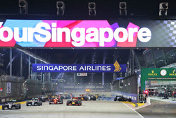 Nico Rosberg, Mercedes AMG F1 W07 Hybrid leads at the start of the race as Nico Hulkenberg, Sahara Force India F1 VJM09 crashes out
