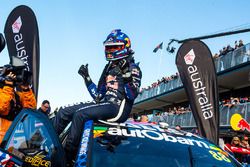 Le vainqueur Jamie Whincup, Triple Eight Race Engineering Holden