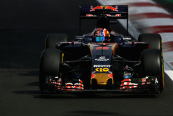 Daniil Kvyat, Scuderia Toro Rosso STR11