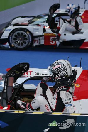 #6 Toyota Racing Toyota TS050 Hybrid: Kamui Kobayashi and  #5 Toyota Racing Toyota TS050 Hybrid: Anthony Davidson