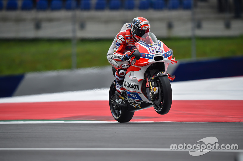 Dovizioso prend le relais en haut de la feuille des temps