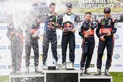 Podium: ganadores, Sébastien Ogier, Julien Ingrassia, Volkswagen Motorsport, secondos, Daniel Sordo,