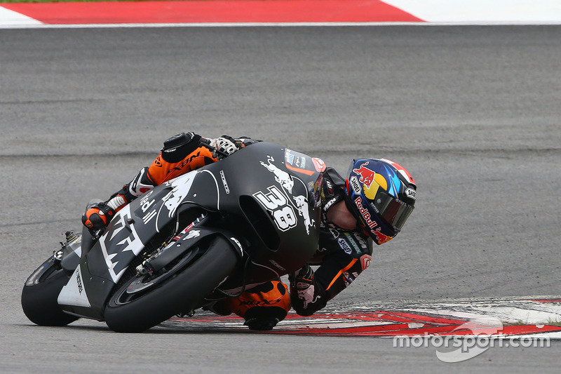 22º Bradley Smith (KTM Factory Racing) 2:01.338 a 1.970