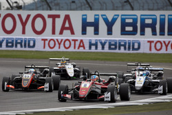 Guan Yu Zhou, Prema Powerteam, Dallara F317 - Mercedes-Benz, David Beckmann, Van Amersfoort Racing, Dallara F317 - Mercedes-Benz, Ralf Aron, Hitech Grand Prix, Dallara F317 - Mercedes-Benz
