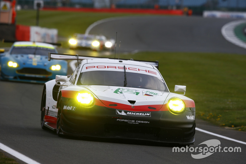 #92 Porsche Team Porsche 911 RSR: Michael Christensen, Kevin Estre