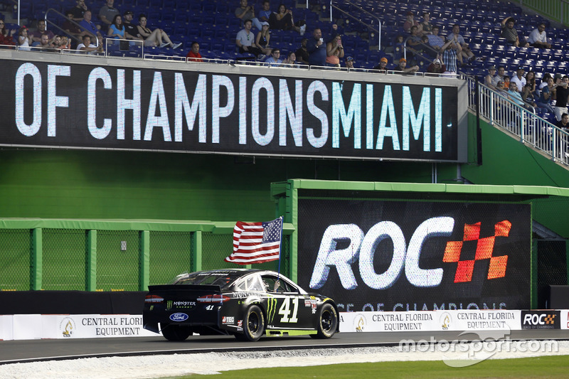 Kurt Busch in his Stweart-Haas Ford